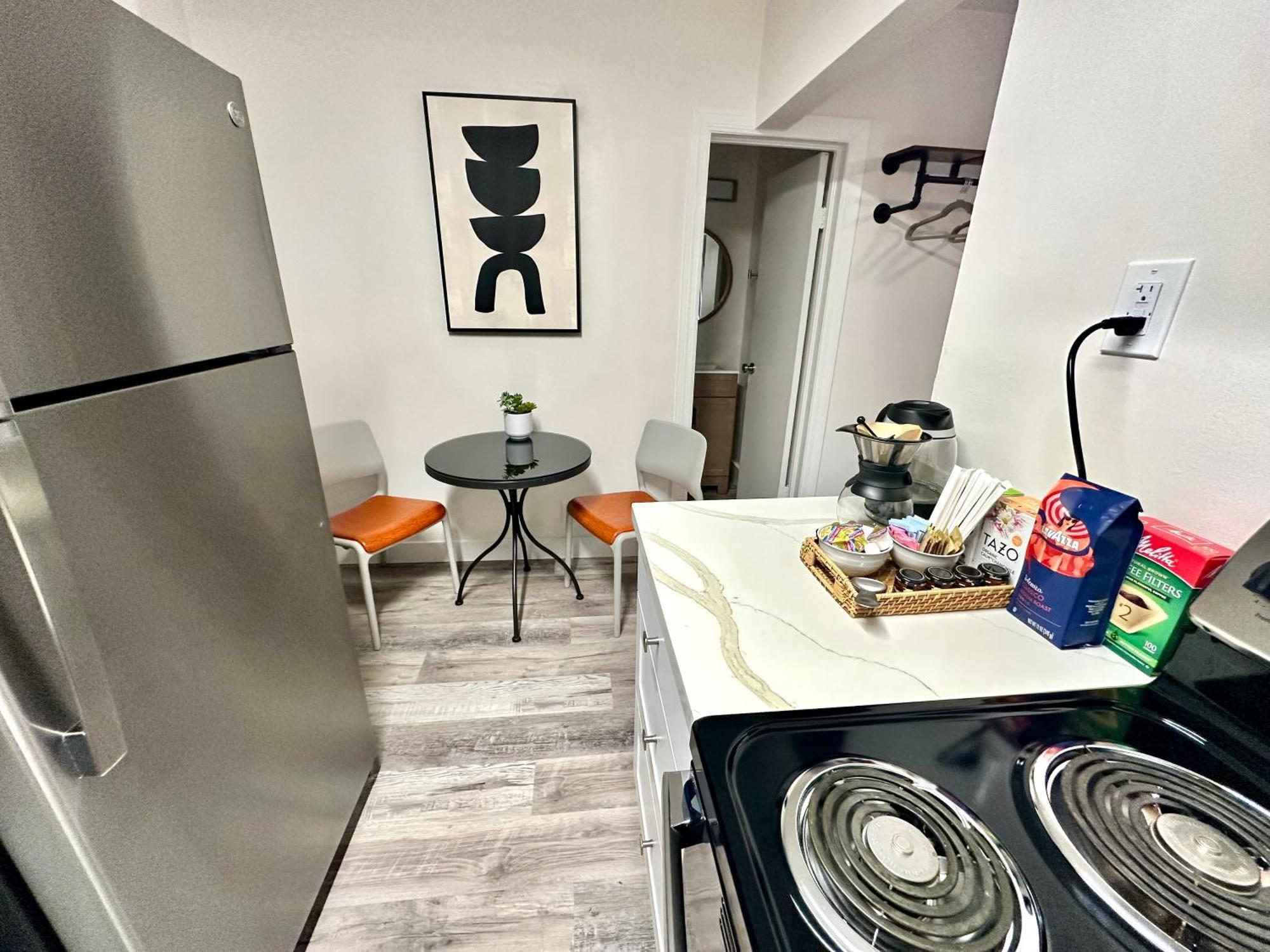 The Agustin Guesthouse - Men Only Clothing Optional Форт-Лодердейл Экстерьер фото